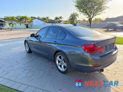 Trzecie zdjęcie samochodu z tyłu: 2015 BMW 328 I VIN:WBA3A5C5XFF607637 - miniatura