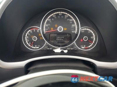 Zdjęcie 9 z 12 samochodu: 2016 VOLKSWAGEN BEETLE S VIN:3VW507AT0GM811762 - miniatura