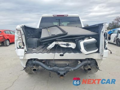 Zdjęcie 6 z 12 samochodu: 2019 CHEVROLET SILVERADO K1500 RST VIN:1GCUYEED6KZ144296 - miniatura