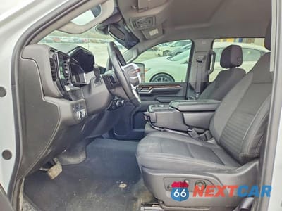 Zdjęcie 7 z 11 samochodu: 2024 GMC SIERRA K3500 SLE VIN:1GT49TEY0RF251103 - miniatura