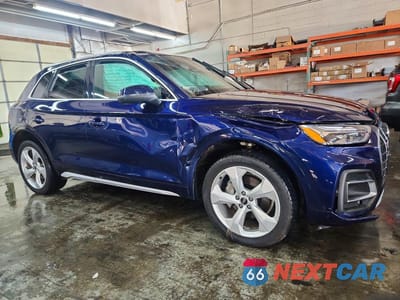 Czwarte zdjęcie samochodu z boku: 2021 AUDI Q5 PREMIUM PLUS VIN:WA1BAAFY7M2046776 - miniatura