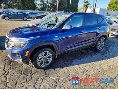 2025 KIA SELTOS LX KNDEPCAA6S7780316 - główne zdjęcie licytacji z USA - miniatura