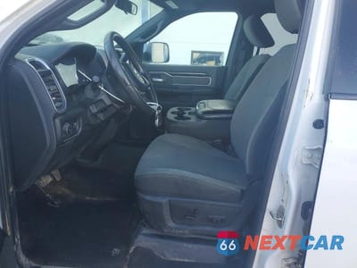 Zdjęcie 7 z 11 samochodu: 2021 RAM 2500 BIG HORN VIN:3C6UR5DL7MG542861 - miniatura