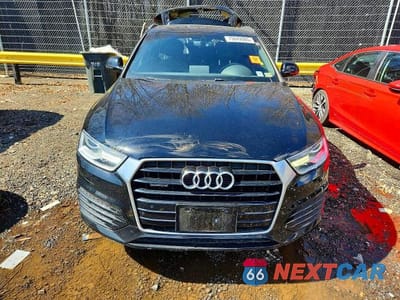 Piąte zdjęcie samochodu w środku: 2018 AUDI Q3 PREMIUM VIN:WA1ECCFS7JR018168 - miniatura