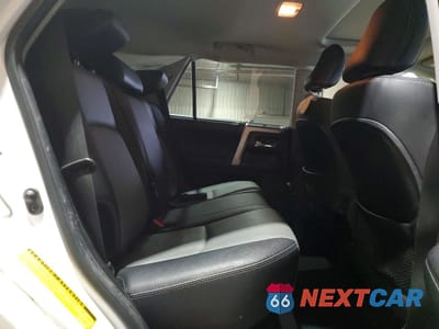 Zdjęcie 11 z 15 samochodu: 2018 TOYOTA 4RUNNER SR5 PREMIUM VIN:JTEBU5JR5J5512795 - miniatura