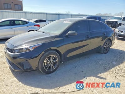 2023 KIA FORTE LXS 3KPF24AD7PE658249 - główne zdjęcie licytacji z USA - miniatura