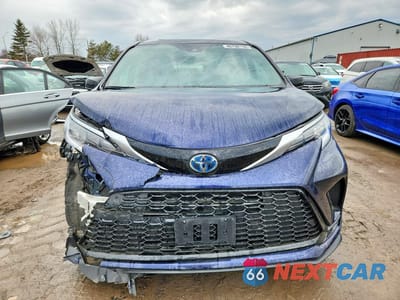 Piąte zdjęcie samochodu w środku: 2024 TOYOTA SIENNA LE VIN:5TDGSKFC0RS120851 - miniatura