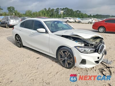 Czwarte zdjęcie samochodu z boku: 2024 BMW 330I VIN:3MW69FF07R8E70116 - miniatura