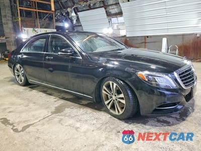 Czwarte zdjęcie samochodu z boku: 2016 MERCEDES-BENZ S 550 4MATIC VIN:WDDUG8FB3GA230419 - miniatura