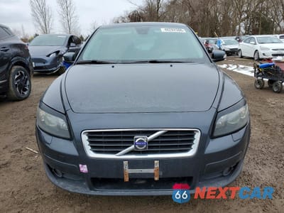 Piąte zdjęcie samochodu w środku: 2010 VOLVO C30 2.4I VIN:YV1382MKXA2183775 - miniatura
