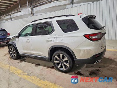 Drugie zdjęcie samochodu z przodu: 2025 HONDA PILOT TOURING VIN:5FNYG1H71SB136700 - miniatura