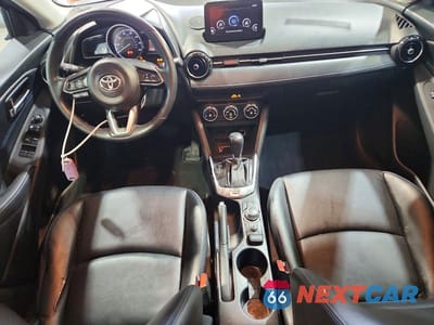 Zdjęcie 8 z 12 samochodu: 2019 TOYOTA YARIS XLE VIN:3MYDLBYV6KY509055 - miniatura
