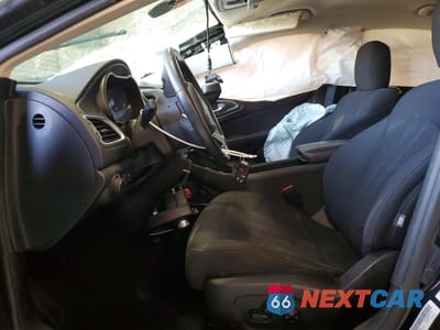 Zdjęcie 7 z 12 samochodu: 2015 CHRYSLER 200 LIMITED VIN:1C3CCCAB1FN708408 - miniatura