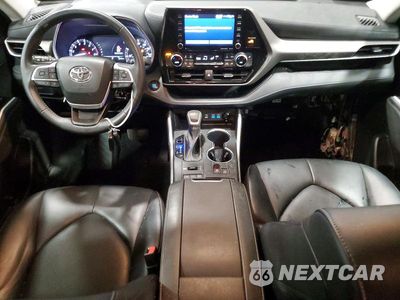 Zdjęcie 8 z 14 samochodu: 2022 TOYOTA HIGHLANDER XLE VIN:5TDGZRBH8NS236556 - miniatura
