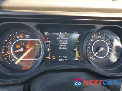 Zdjęcie 9 z 12 samochodu: 2024 JEEP GLADIATOR MOJAVE VIN:1C6JJTEGXRL115961 - miniatura