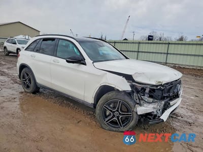 Czwarte zdjęcie samochodu z boku: 2022 MERCEDES-BENZ GLC 300 4MATIC VIN:W1N0G8EB7NV369316 - miniatura