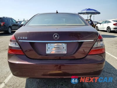 Zdjęcie 6 z 12 samochodu: 2008 MERCEDES-BENZ S 550 VIN:WDDNG71X38A196954 - miniatura
