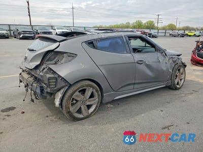 Trzecie zdjęcie samochodu z tyłu: 2015 HYUNDAI VELOSTER TURBO VIN:KMHTC6AE8FU243201 - miniatura