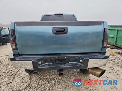 Zdjęcie 6 z 13 samochodu: 2008 CHEVROLET SILVERADO K2500 HEAVY DUTY VIN:1GCHK29618E195587 - miniatura