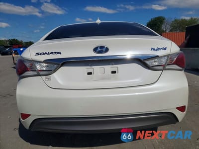 Zdjęcie 6 z 11 samochodu: 2015 HYUNDAI SONATA HYBRID BASE VIN:KMHEC4A43FA133517 - miniatura
