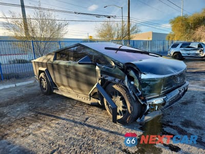 Czwarte zdjęcie samochodu z boku: 2024 TESLA CYBERTRUCK VIN:7G2CEHED2RA005007 - miniatura