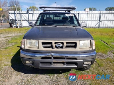 Piąte zdjęcie samochodu w środku: 2000 NISSAN FRONTIER KING CAB XE VIN:1N6ED26T3YC314322 - miniatura