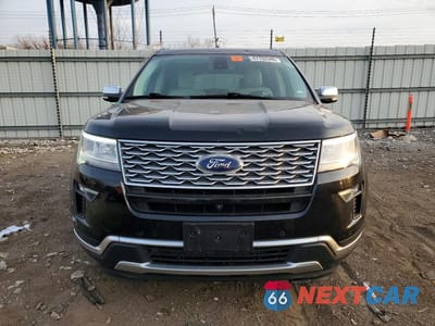 Piąte zdjęcie samochodu w środku: 2019 FORD EXPLORER PLATINUM VIN:1FM5K8HT8KGA70820 - miniatura