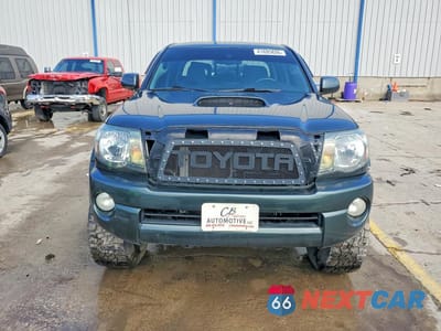 Piąte zdjęcie samochodu w środku: 2011 TOYOTA TACOMA V6 VIN:3TMLU4EN7BM078319 - miniatura