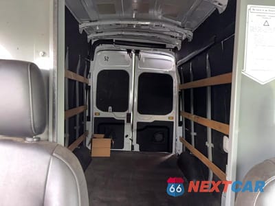 Zdjęcie 6 z 10 samochodu: 2022 FORD TRANSIT T-250 VIN:1FTBR1X8XNKA72657 - miniatura