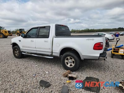 Drugie zdjęcie samochodu z przodu: 2002 FORD F150 SUPERCREW VIN:1FTRW08L12KD39197 - miniatura