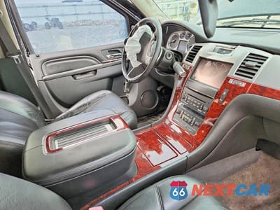 Zdjęcie 7 z 13 samochodu: 2013 CADILLAC ESCALADE ESV PREMIUM VIN:1GYS3JEF3DR254963 - miniatura
