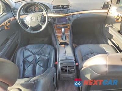 Zdjęcie 8 z 12 samochodu: 2005 MERCEDES-BENZ E 320 VIN:WDBUF65J85A614864 - miniatura