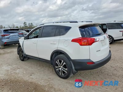 Drugie zdjęcie samochodu z przodu: 2015 TOYOTA RAV4 LE VIN:JTMZFREV2FJ026360 - miniatura