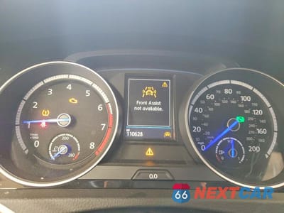 Zdjęcie 9 z 11 samochodu: 2017 VOLKSWAGEN GOLF R VIN:WVWVF7AU3HW115148 - miniatura