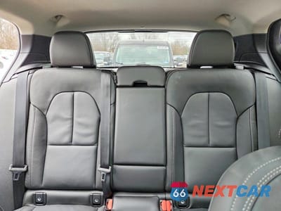 Zdjęcie 10 z 13 samochodu: 2025 VOLVO XC40 CORE VIN:YV4L12UJ0S2569606 - miniatura