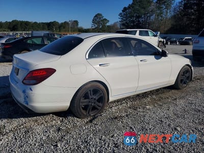 Trzecie zdjęcie samochodu z tyłu: 2016 MERCEDES-BENZ C 300 VIN:55SWF4JB3GU170721 - miniatura