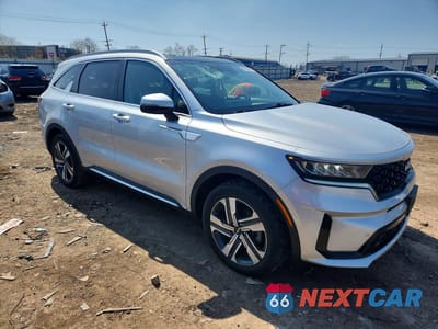 Czwarte zdjęcie samochodu z boku: 2022 KIA SORENTO HYBRID EX VIN:KNDRHDLG7N5080097 - miniatura
