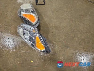 Zdjęcie 12 z 12 samochodu: 2011 KIA SOUL + VIN:KNDJT2A29B7331015 - miniatura