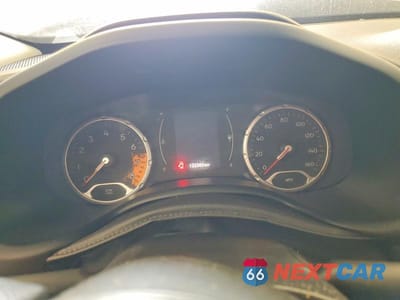 Zdjęcie 9 z 11 samochodu: 2015 JEEP RENEGADE SPORT VIN:ZACCJBAT0FPB65911 - miniatura