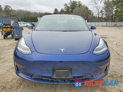 Piąte zdjęcie samochodu w środku: 2019 TESLA MODEL 3 VIN:5YJ3E1EA2KF299372 - miniatura