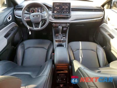 Zdjęcie 8 z 11 samochodu: 2024 JEEP COMPASS LATITUDE LUX VIN:3C4NJDFNXRT132602 - miniatura