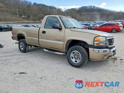 Czwarte zdjęcie samochodu z boku: 2007 GMC SIERRA K2500 HEAVY DUTY VIN:1GTHK24D37E180660 - miniatura