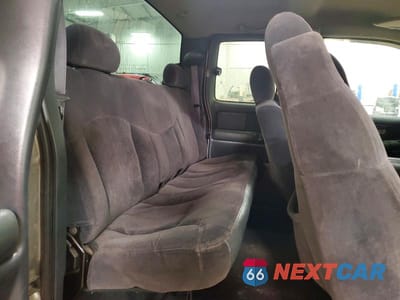 Zdjęcie 10 z 11 samochodu: 2001 CHEVROLET SILVERADO K1500 VIN:1GCEK19T71E121793 - miniatura