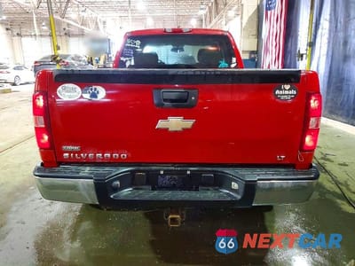 Zdjęcie 6 z 12 samochodu: 2008 CHEVROLET SILVERADO K1500 VIN:2GCEK190181215721 - miniatura