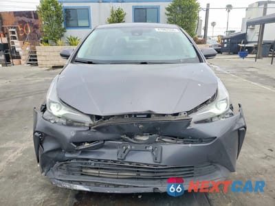 Piąte zdjęcie samochodu w środku: 2020 TOYOTA PRIUS LE VIN:JTDKARFU6L3109831 - miniatura
