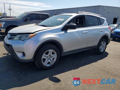 2015 TOYOTA RAV4 LE JTMZFREV5FD052420 - główne zdjęcie licytacji z USA - miniatura