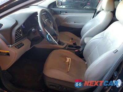 Zdjęcie 7 z 12 samochodu: 2019 HYUNDAI ELANTRA LIMITED VIN:5NPD84LF3KH409603 - miniatura