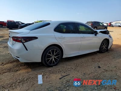 Trzecie zdjęcie samochodu z tyłu: 2023 TOYOTA CAMRY SE VIN:4T1G11AKXPU103068 - miniatura