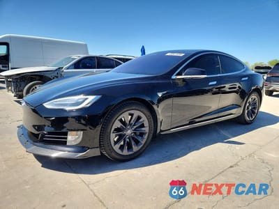 2018 TESLA MODEL S 5YJSA1E21JF275577 - główne zdjęcie licytacji z USA - miniatura