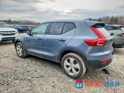 Drugie zdjęcie samochodu z przodu: 2022 VOLVO XC40 T5 MOMENTUM VIN:YV4162UK4N2788199 - miniatura